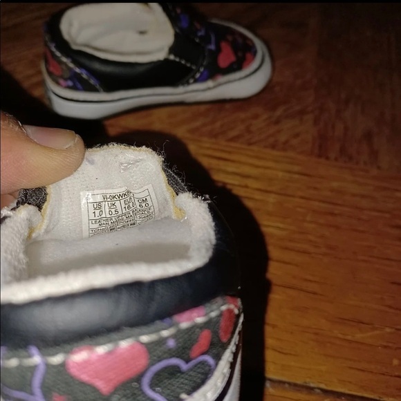 INFANT/TODDLER VANS Classic Slip-On (Glitter Hearts) Black/Hot Pink. - Picture 8 of 9